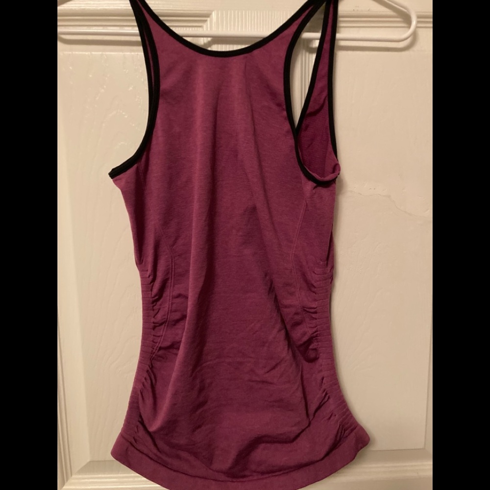 Lululemon fitness tank